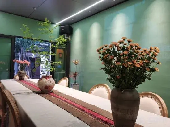 Deqing Shanyinju Country House