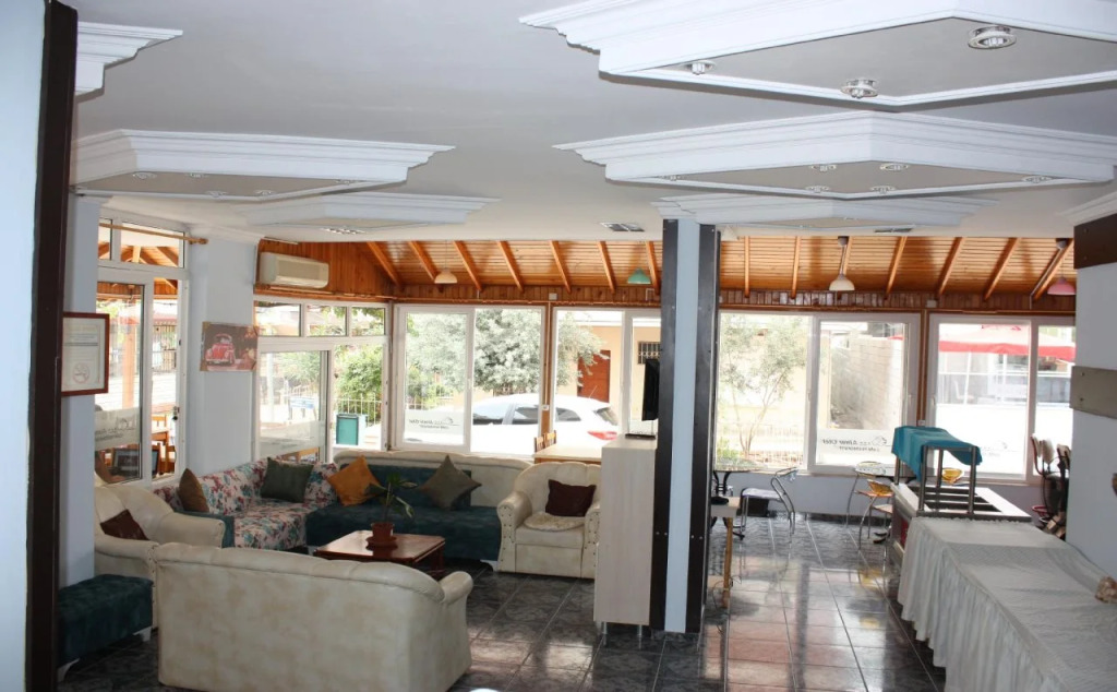 Almir Hotel