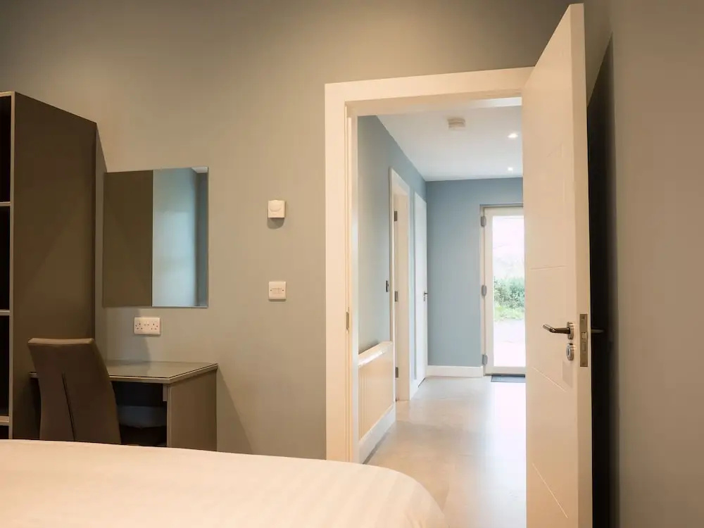 Mullans Bay Lakeside Lodges