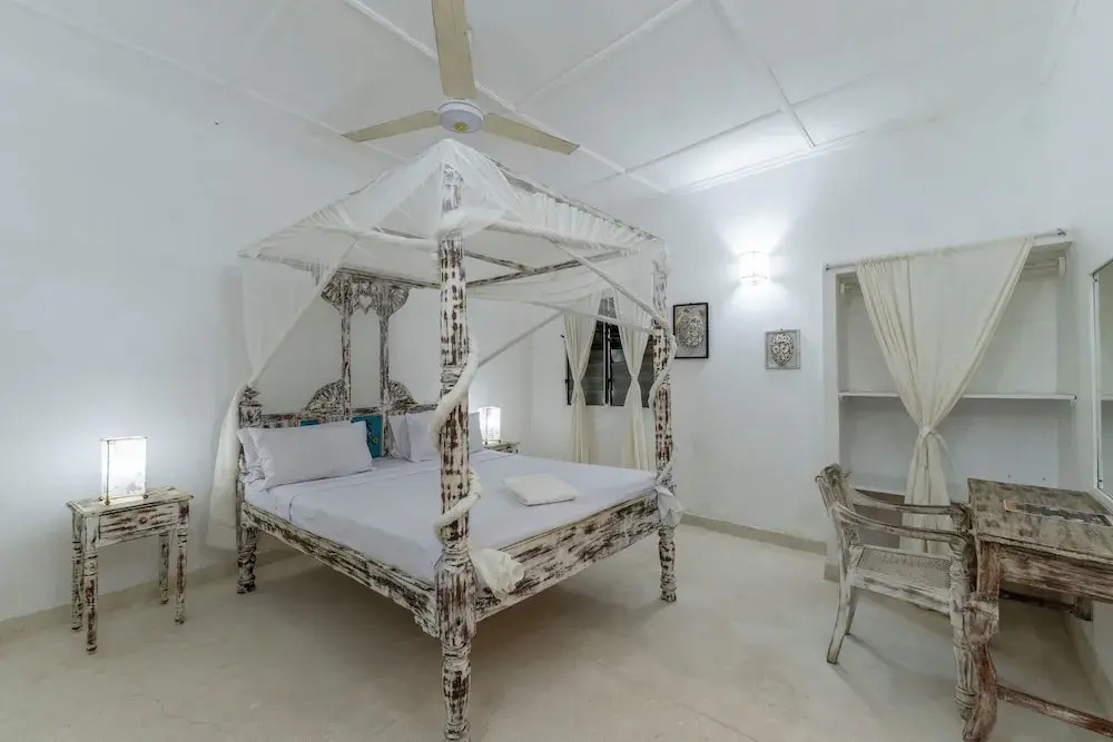 Paradise Lagoon B&B