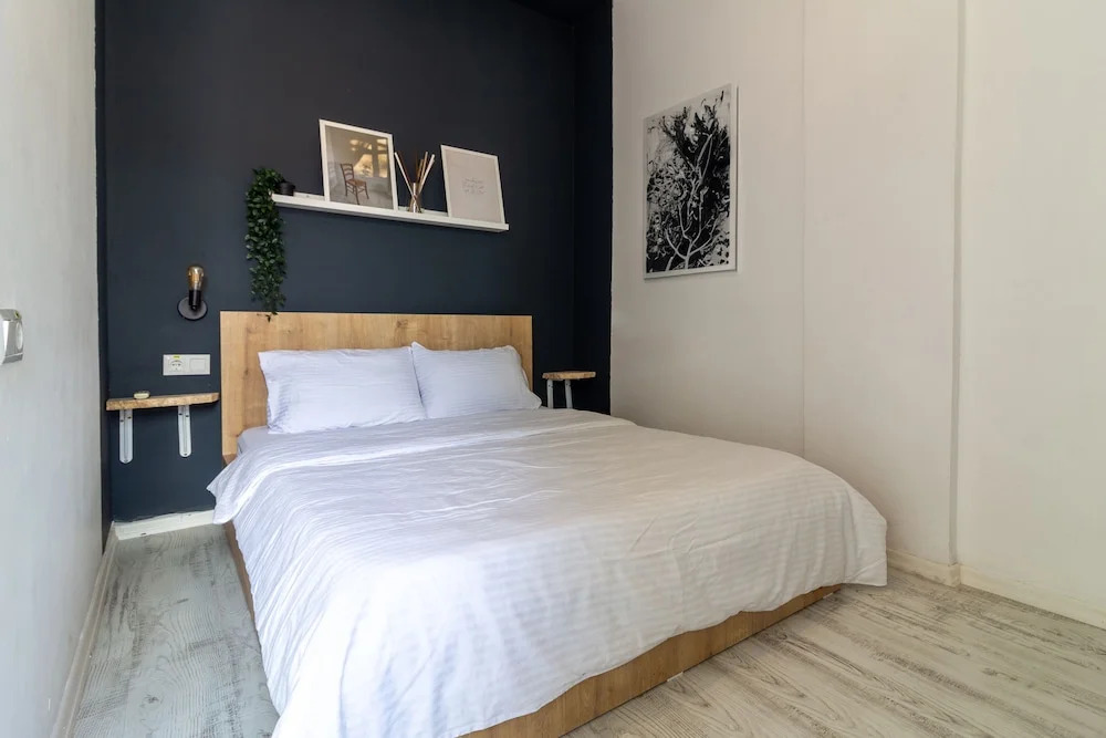 Alex Suites Lara