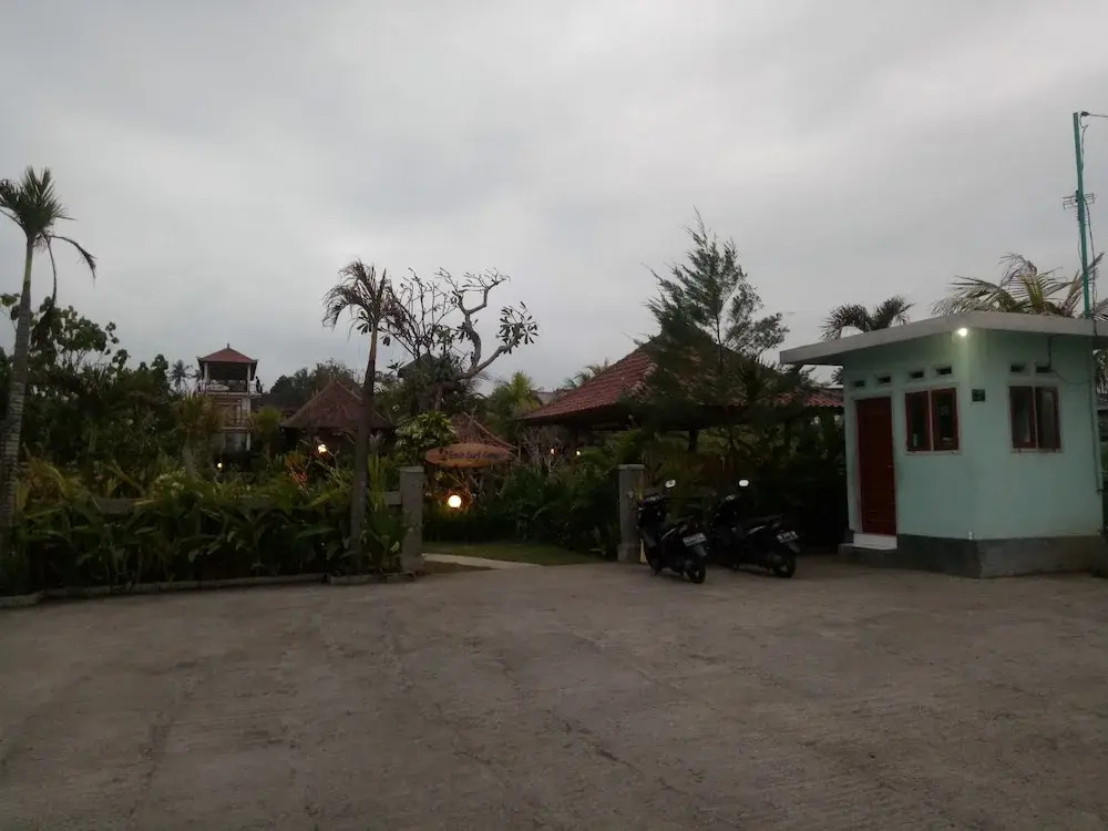 Emir surfcamp