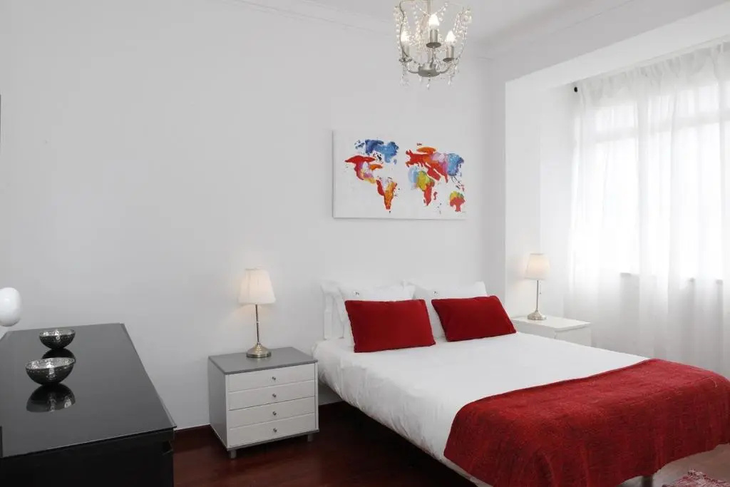 Comfortable and Central Apartment Cascais