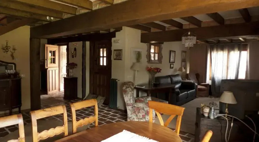Casa Cigüenza