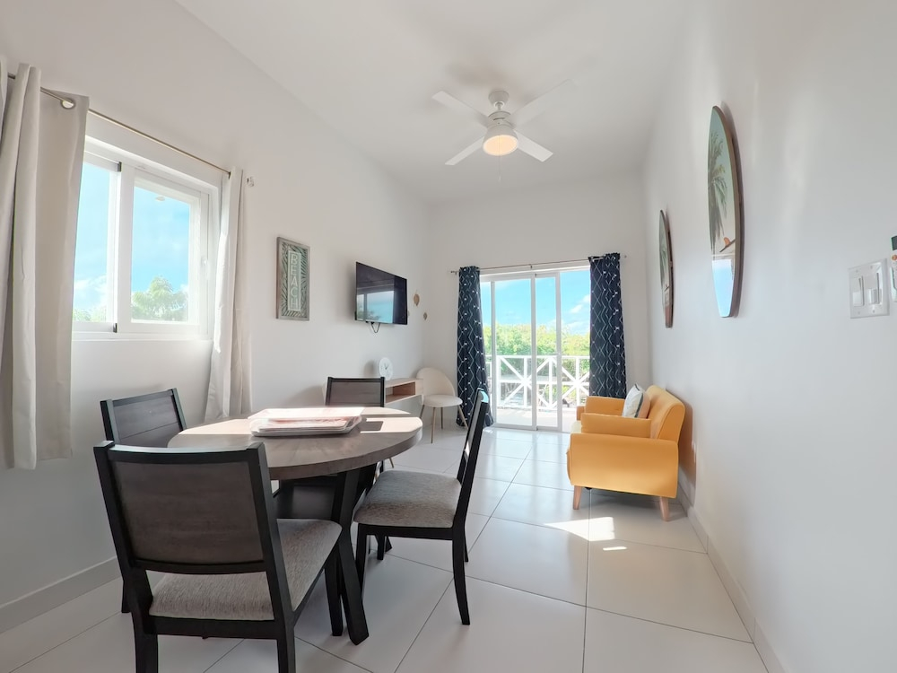 21 North Hotel in Grace Bay