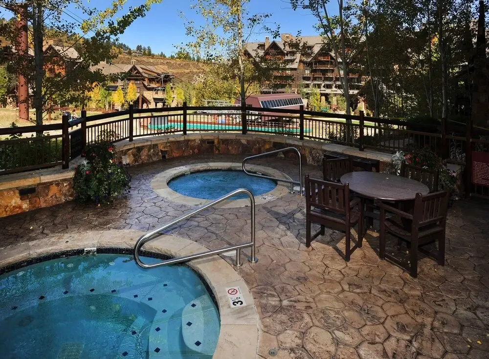 All Trails Lead Home: Easy Ski In ~ski Out 1 Bedroom Condo