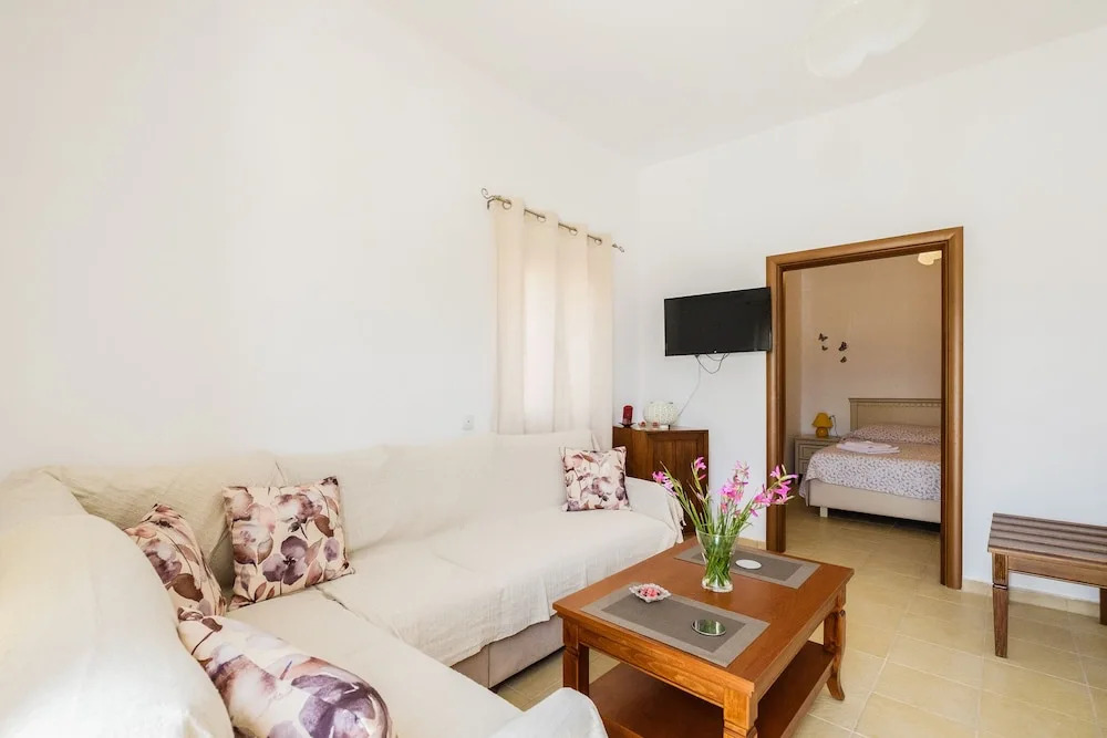 Ifigeneia Apartments Cozy Equipped Summer Home