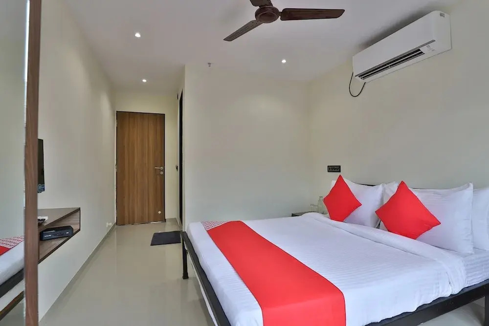 Vivanna by OYO Rooms