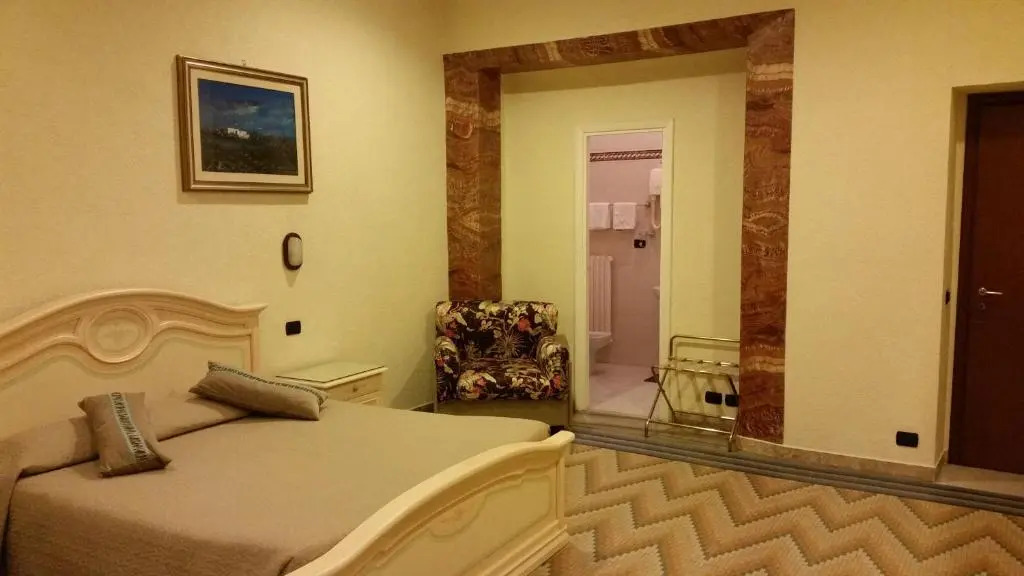 Hotel Croce Di Malta