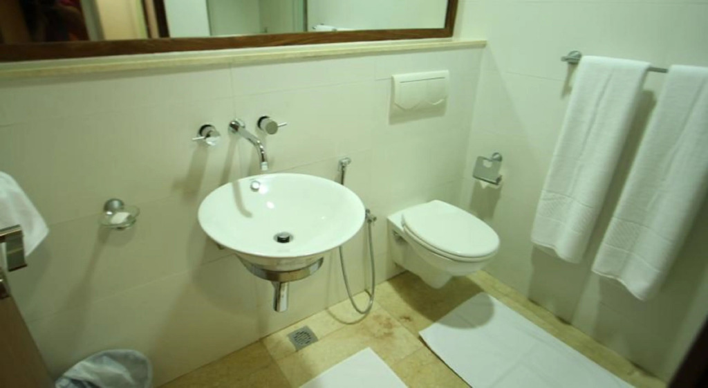 Sea View Luxury Monarch Apartment