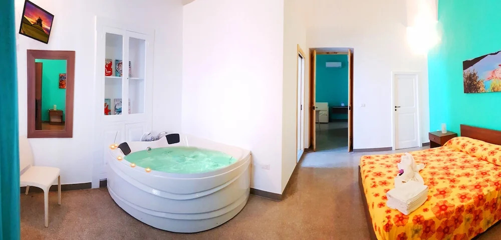 Salento Houses & Idro Suites