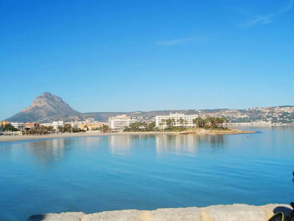 Villa- Calas