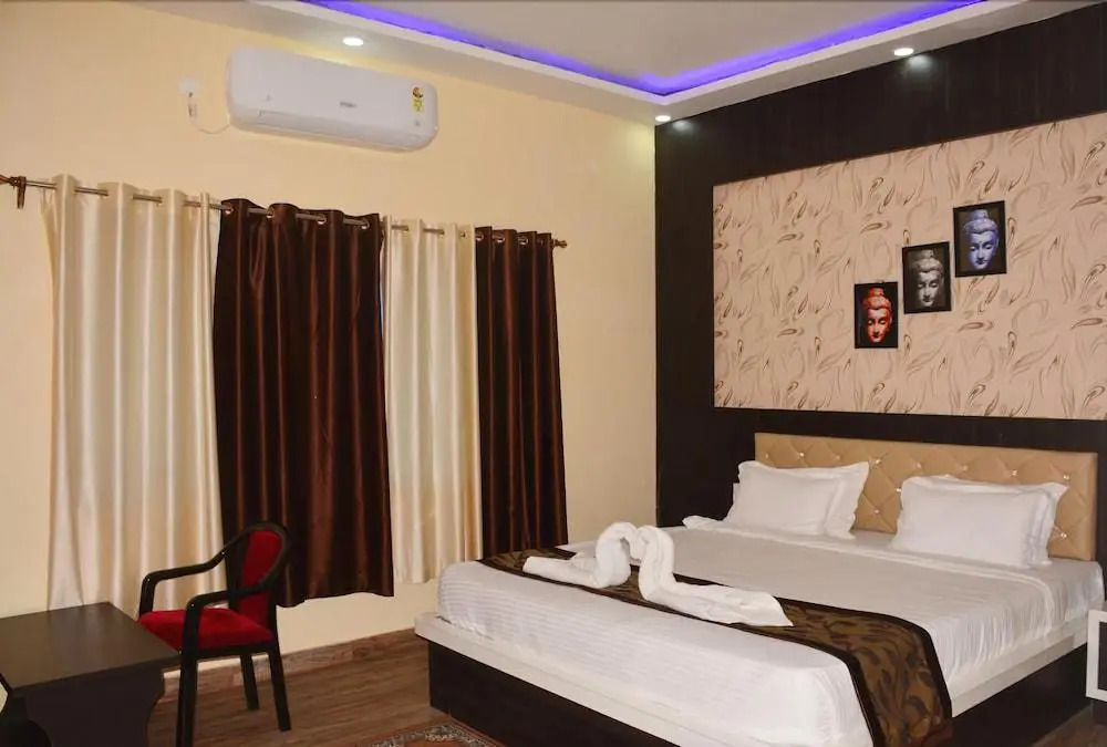 JK Rooms 125 Hotel Mariya