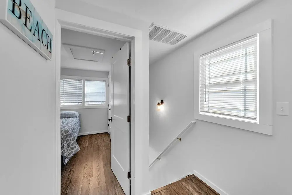 Charming 2-br Home, 4 Blocks To The Boardwalk 2 Bedroom Home