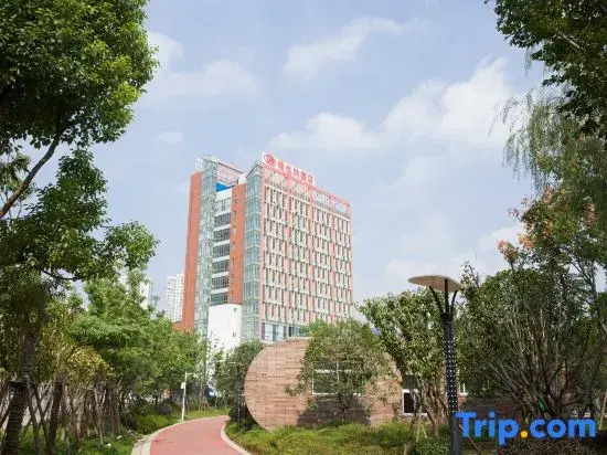 Vienna Hotel (Wuhan Moshui Lake)