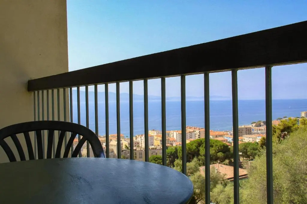 Superbe appartement vue mer Les Crêtes