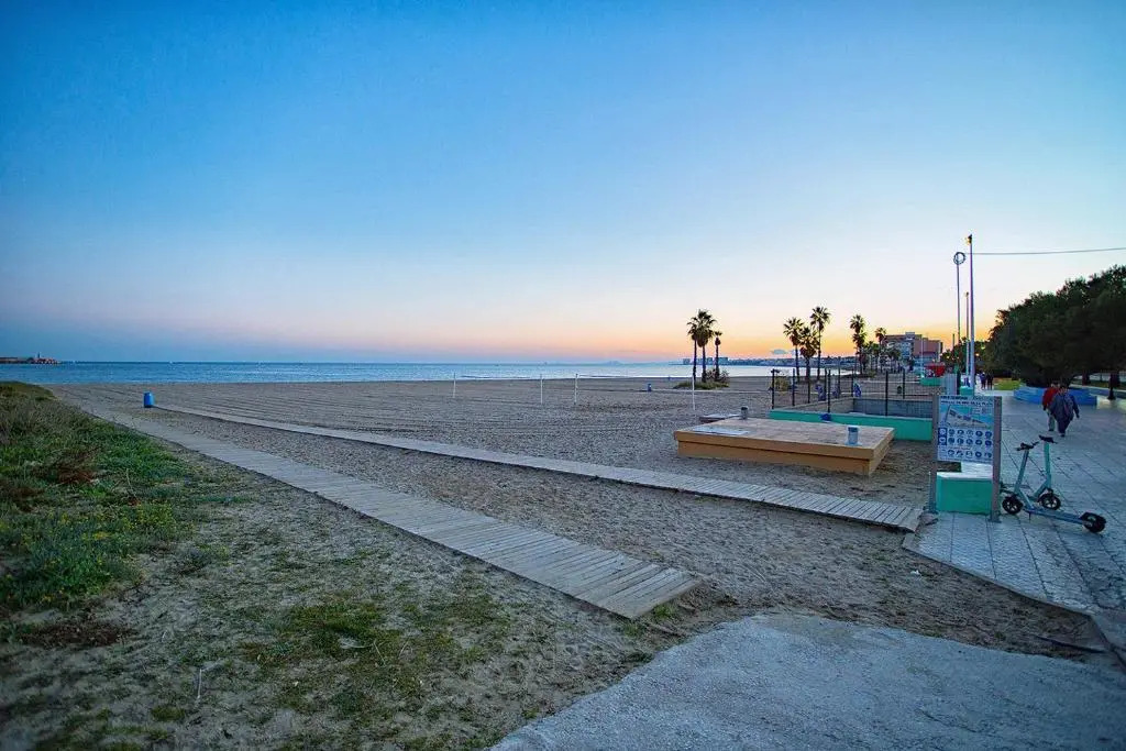 113 Beach and Trees - Alicante Holiday