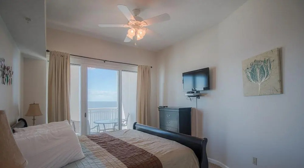 Legacy II 1404 Penthouse