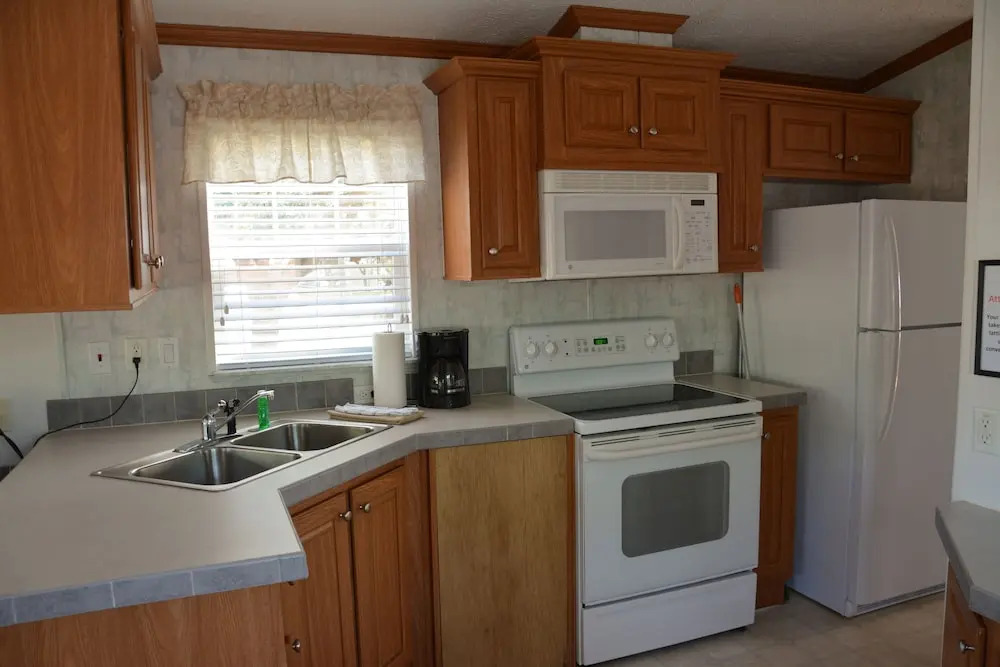 Camp Mack Lodge, Marina & RV Resort