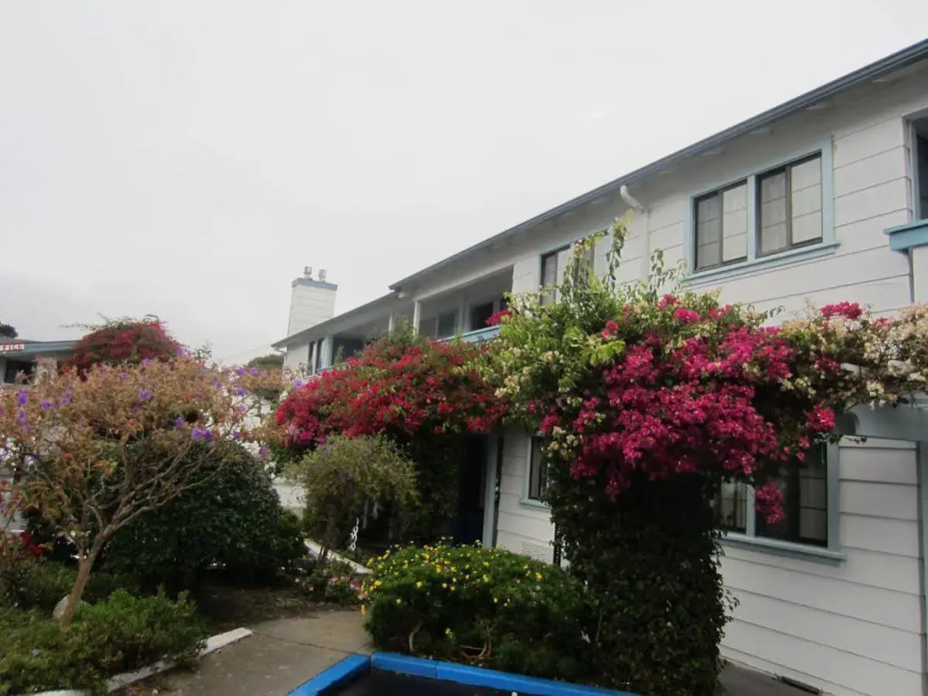Arbor Inn Monterey
