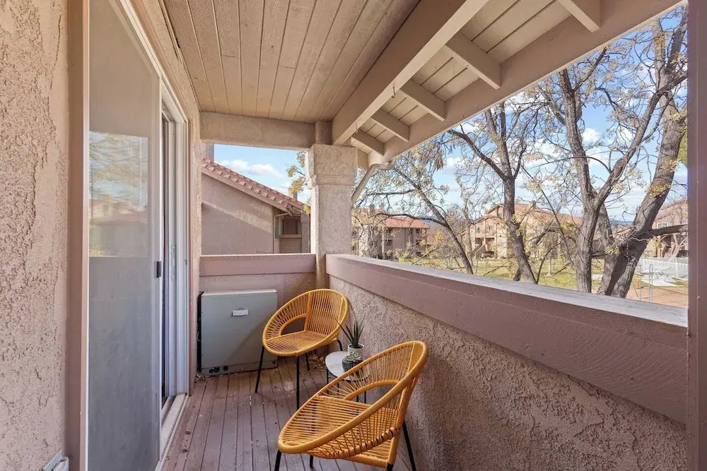 Hikers Hideaway Cozy Resort Condo w/ Pool & More