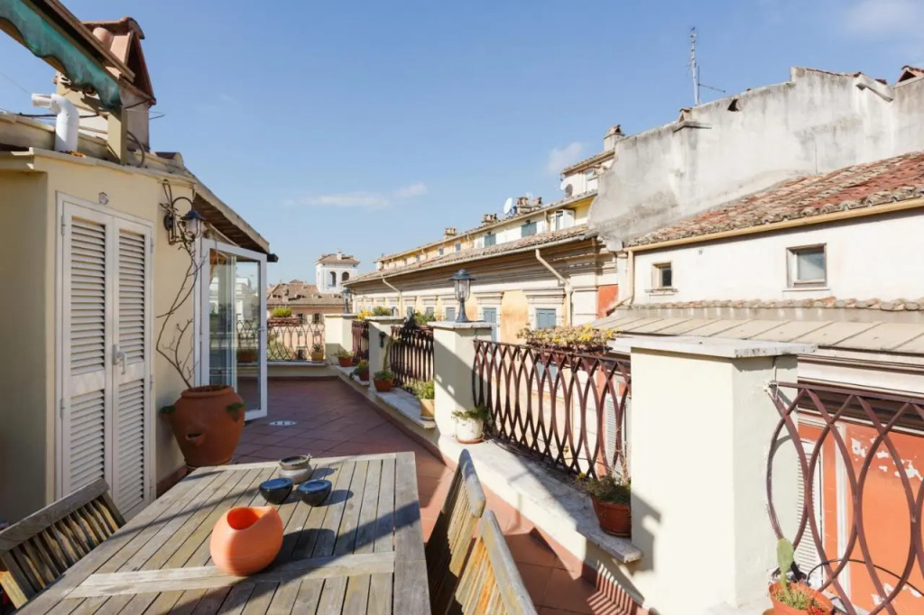 Trevi Charming Penthouse