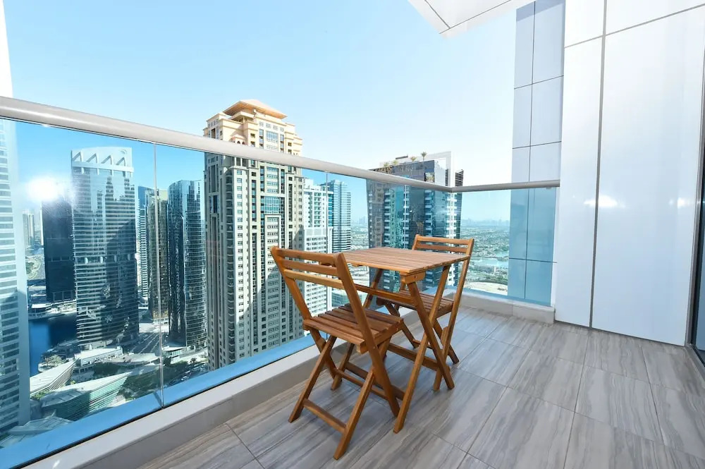 HFZ - 1 bedroom apartment in JLT