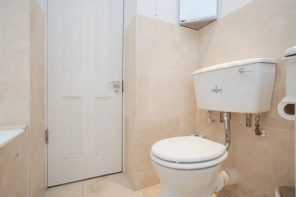 4 Bedroom House Next to Primrose Hill