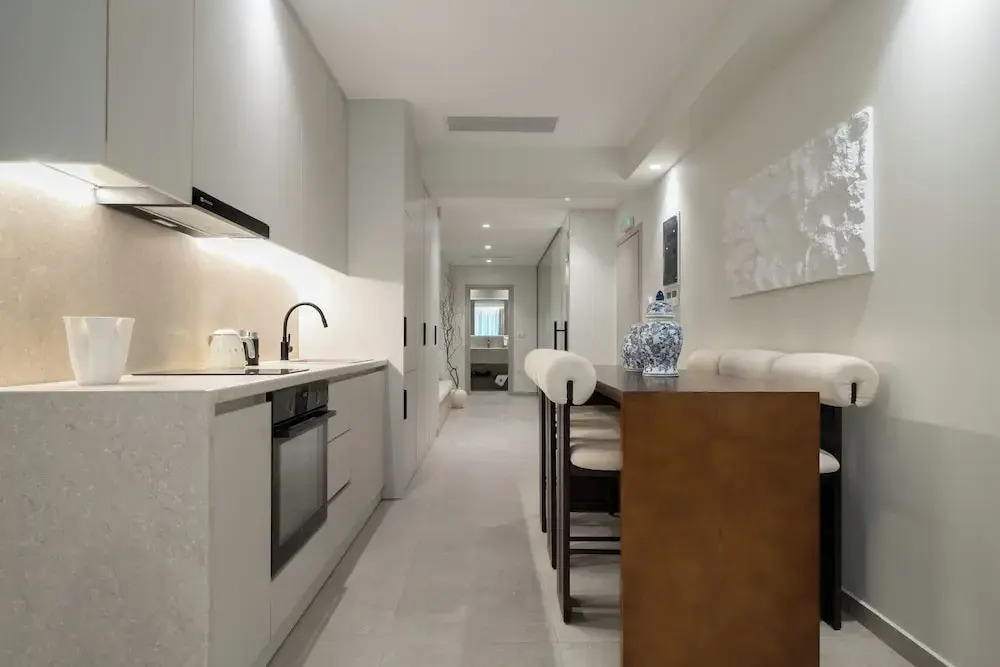 MONK Monastiraki Suites