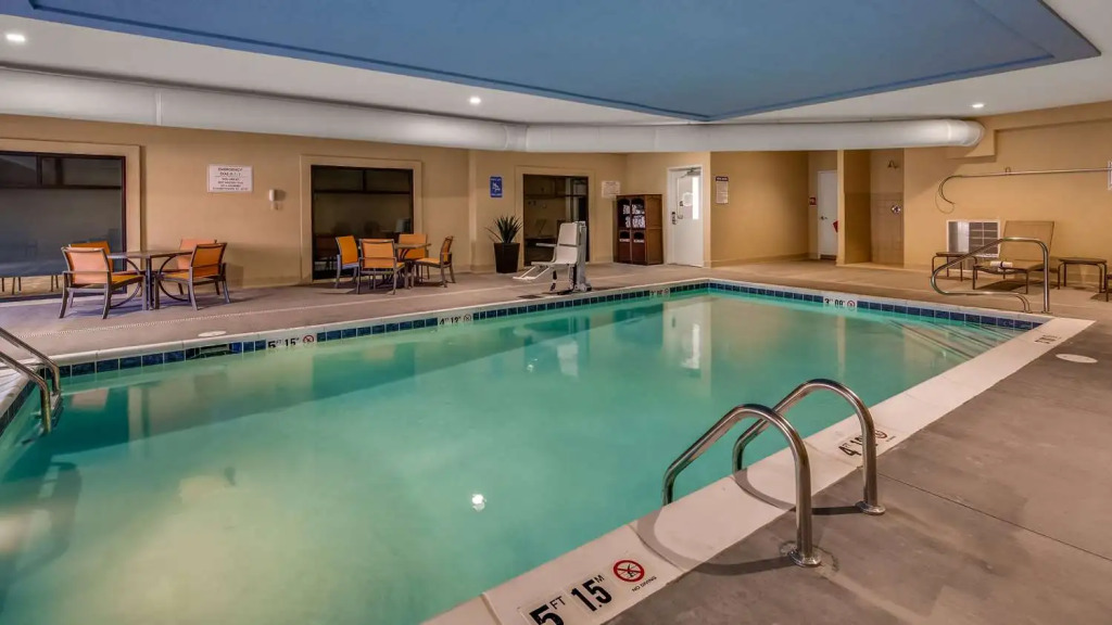 Best Western Plus Elizabethtown Inn & Suites