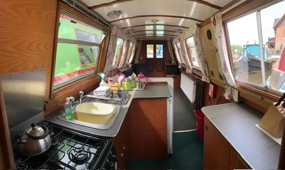 Stone - Self-drive Boat - Sleeps 8 - Pet Friendly