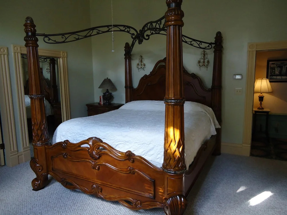 Edenfield House