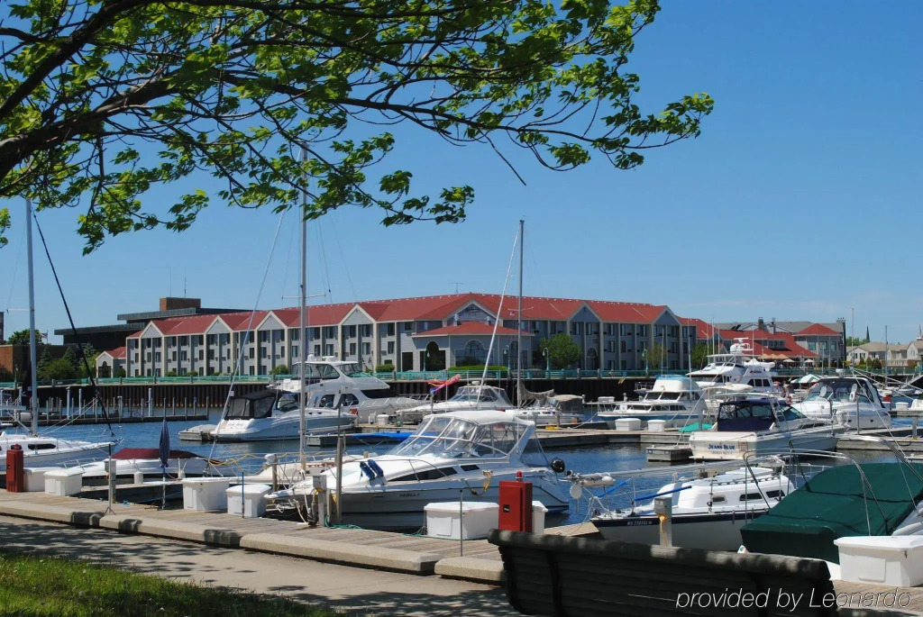 DoubleTree by Hilton Racine Harbourwalk