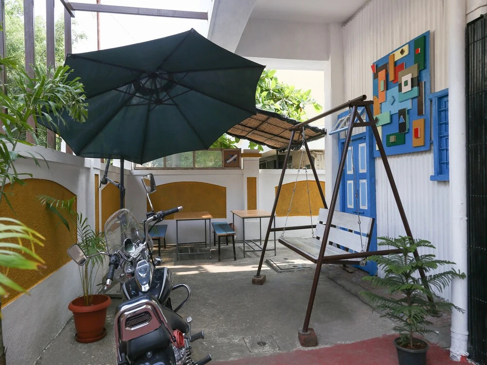 OYO 22218 Aero Studio