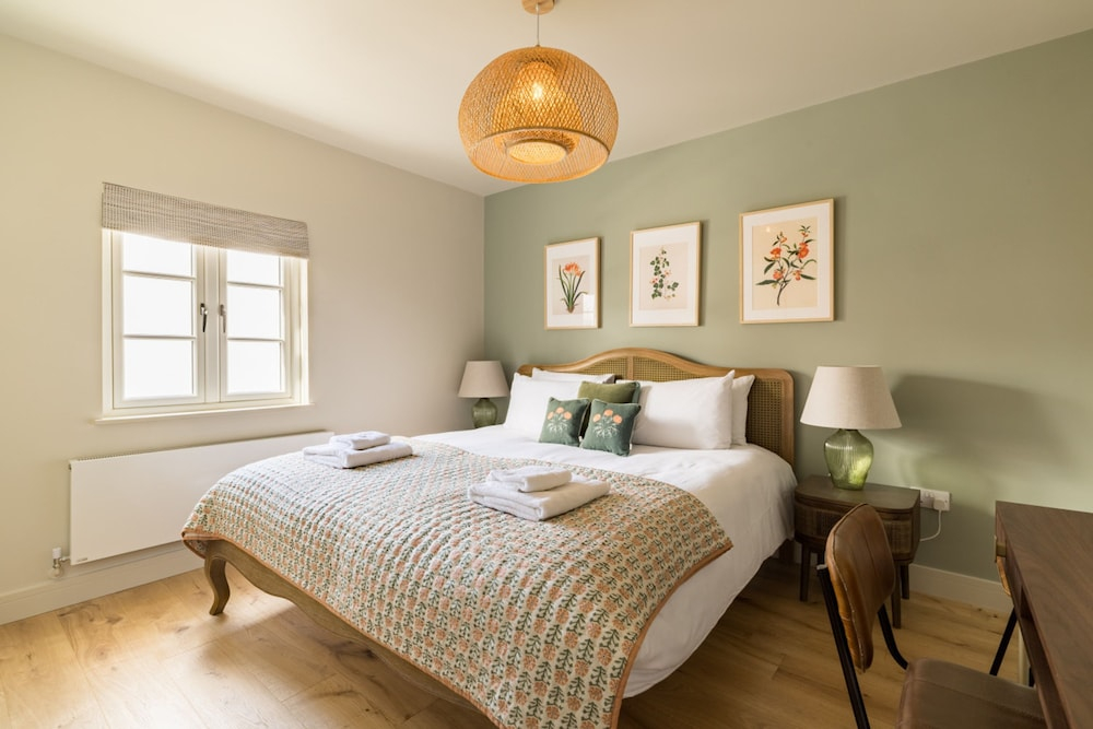 Your Place - 2 Bedroom Mews House in Notting Hill
