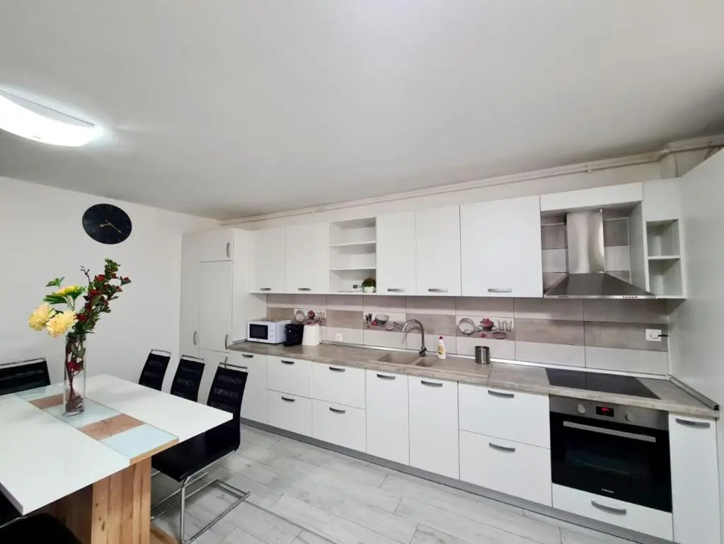West Luxury Apartment