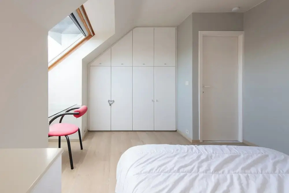 Spacious Apartment With Terrace