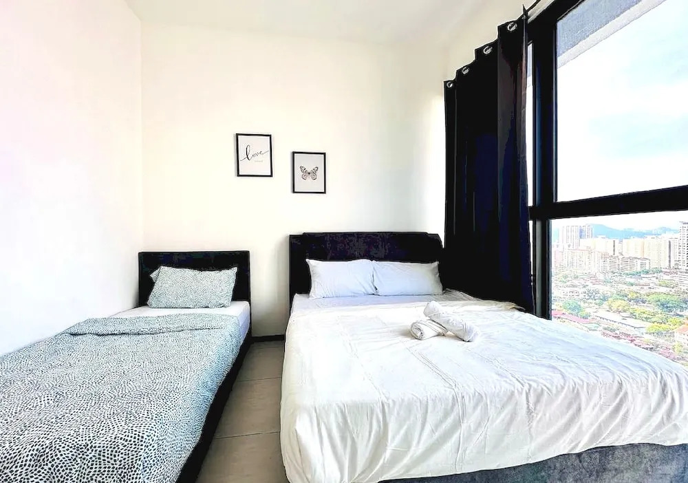 OYO Home 90948 Irishe Homestay Penang City Seaview