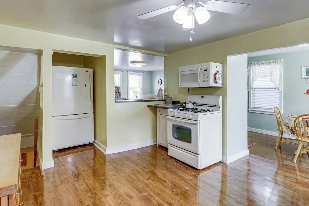 Near Trails! Riverside 2-unit Combo in Franklin
