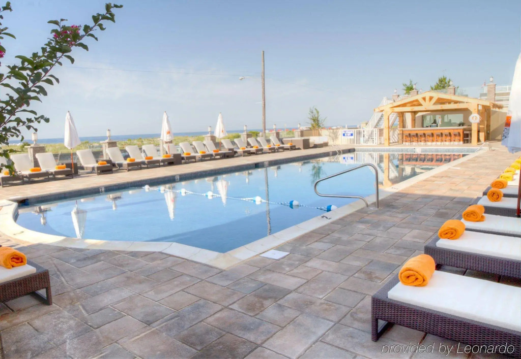 Ocean Club Hotel