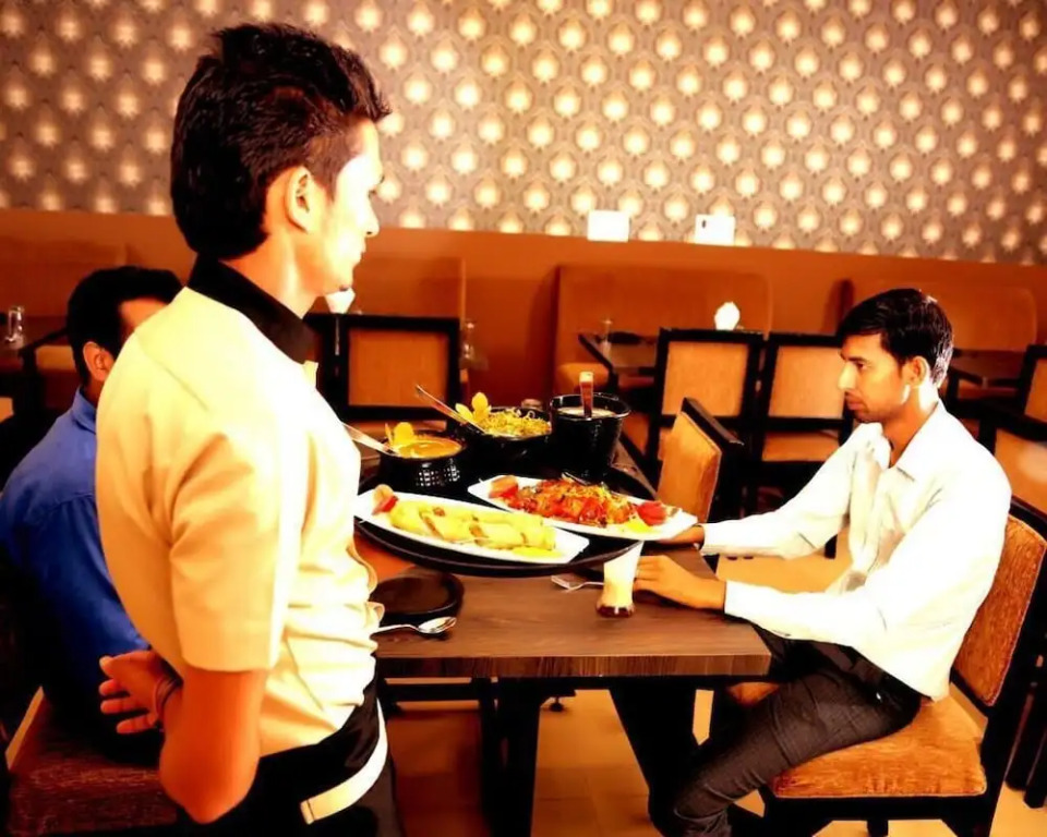 Hotel Kanishk