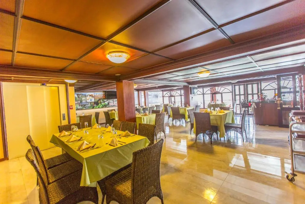 La Kapital Hotel