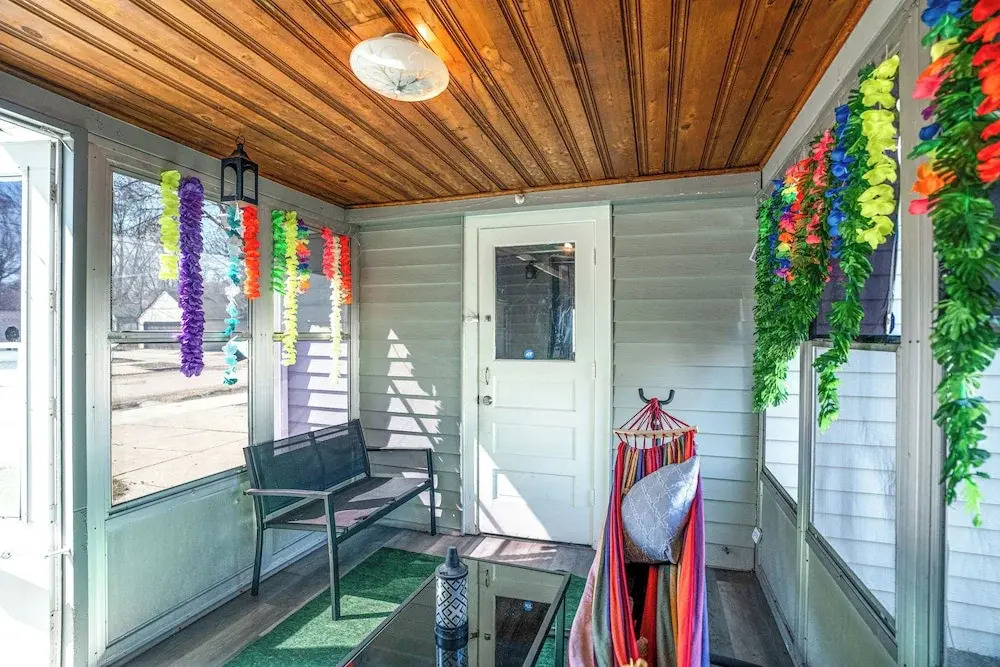 7 Mi to Lake Michigan: Milwaukee Vacation Rental