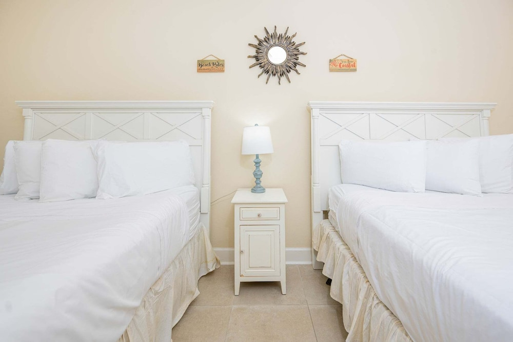 The Oasis 1815 Formerly Phoenix West Ii 1815 3 Bedroom Condo