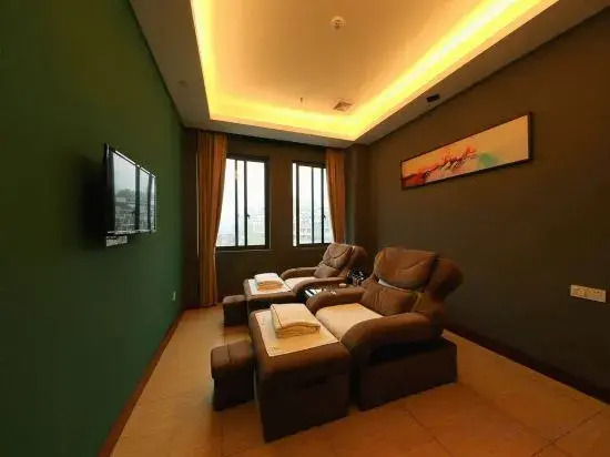 Jixi Haina Baichuan Hotel