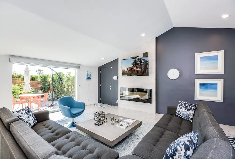 Pajaro 1040 Home - 4 Br home by RedAwning