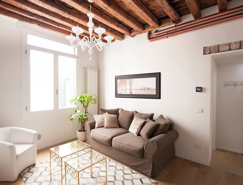 Ca del Mar Venice Luxury Apartments