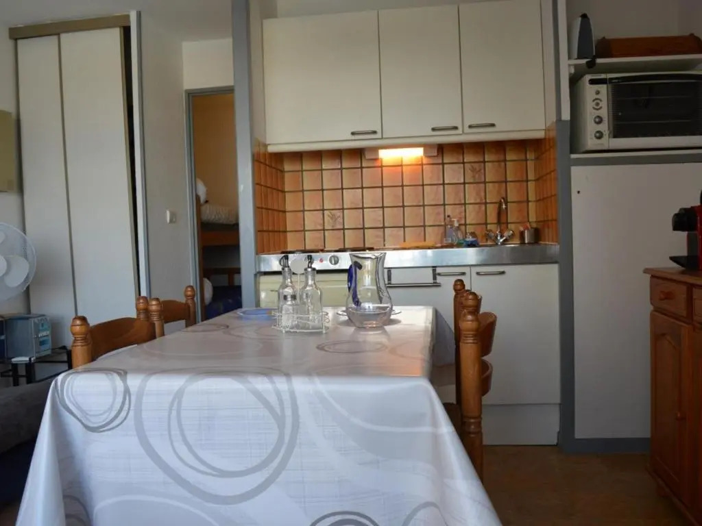 Appartement Saint-Cyprien, 2 pièces, 6 personnes - FR-1-225D-67