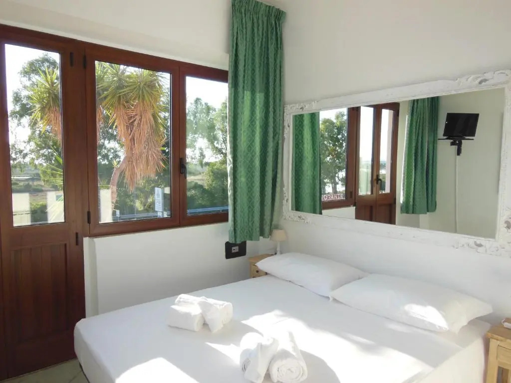 Helios Hotel