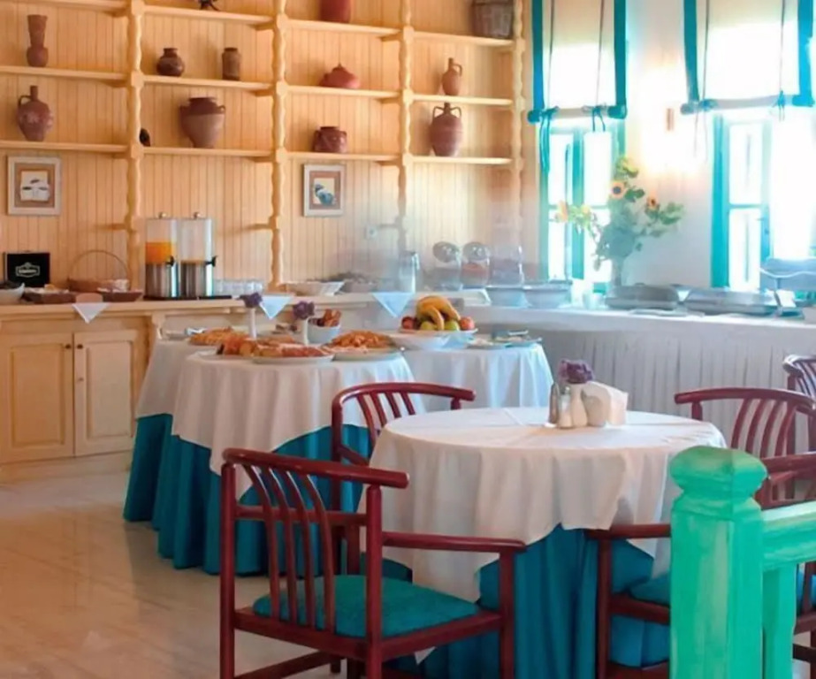 Poseidon Hotel Suites